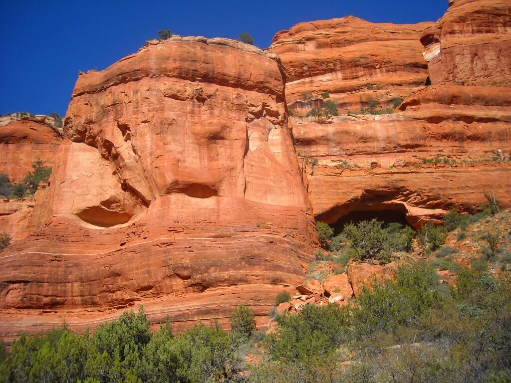 view of red rocks in the sedona healing vortex